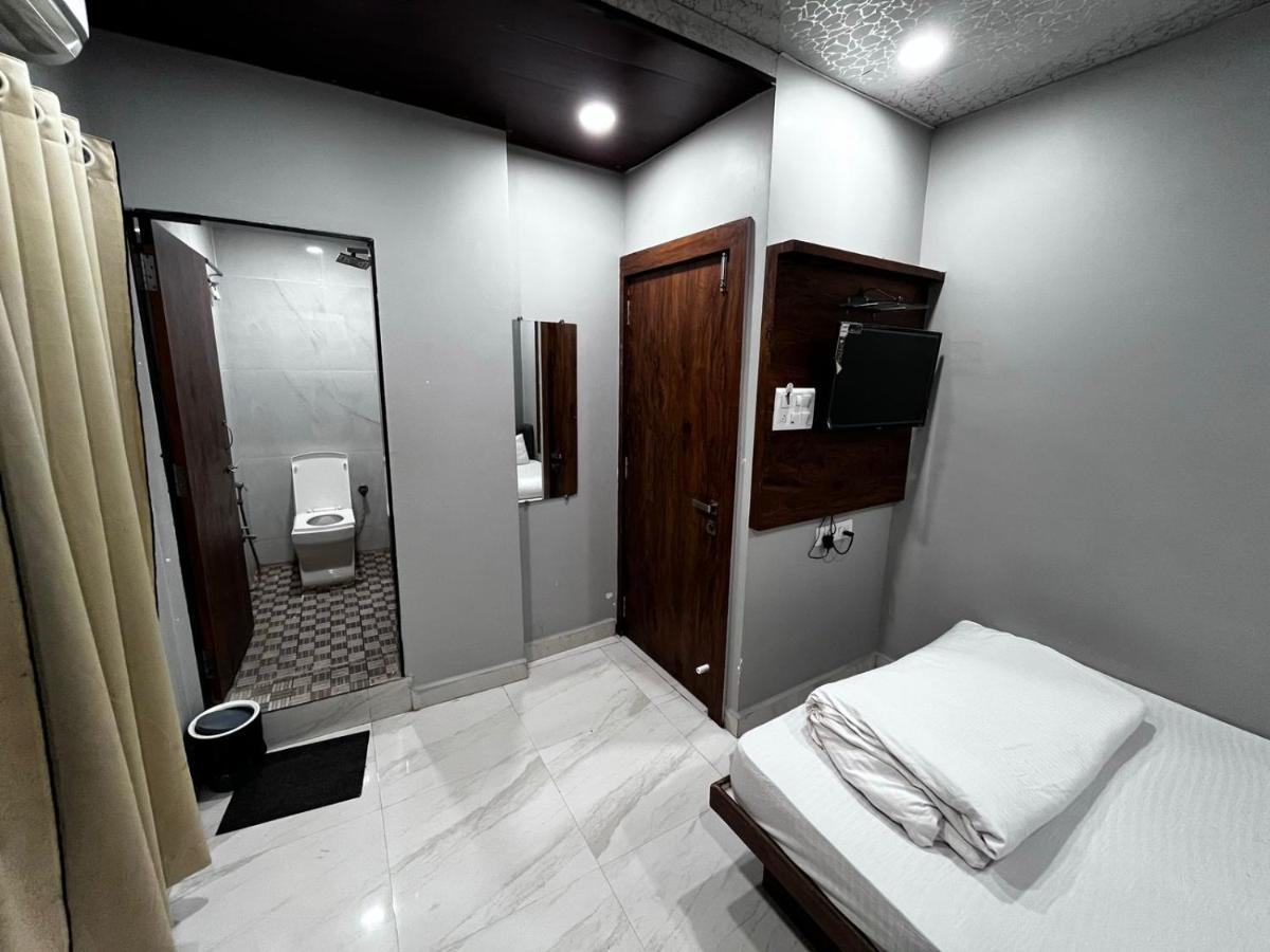 Hotel Shankar Уджайн Екстериор снимка